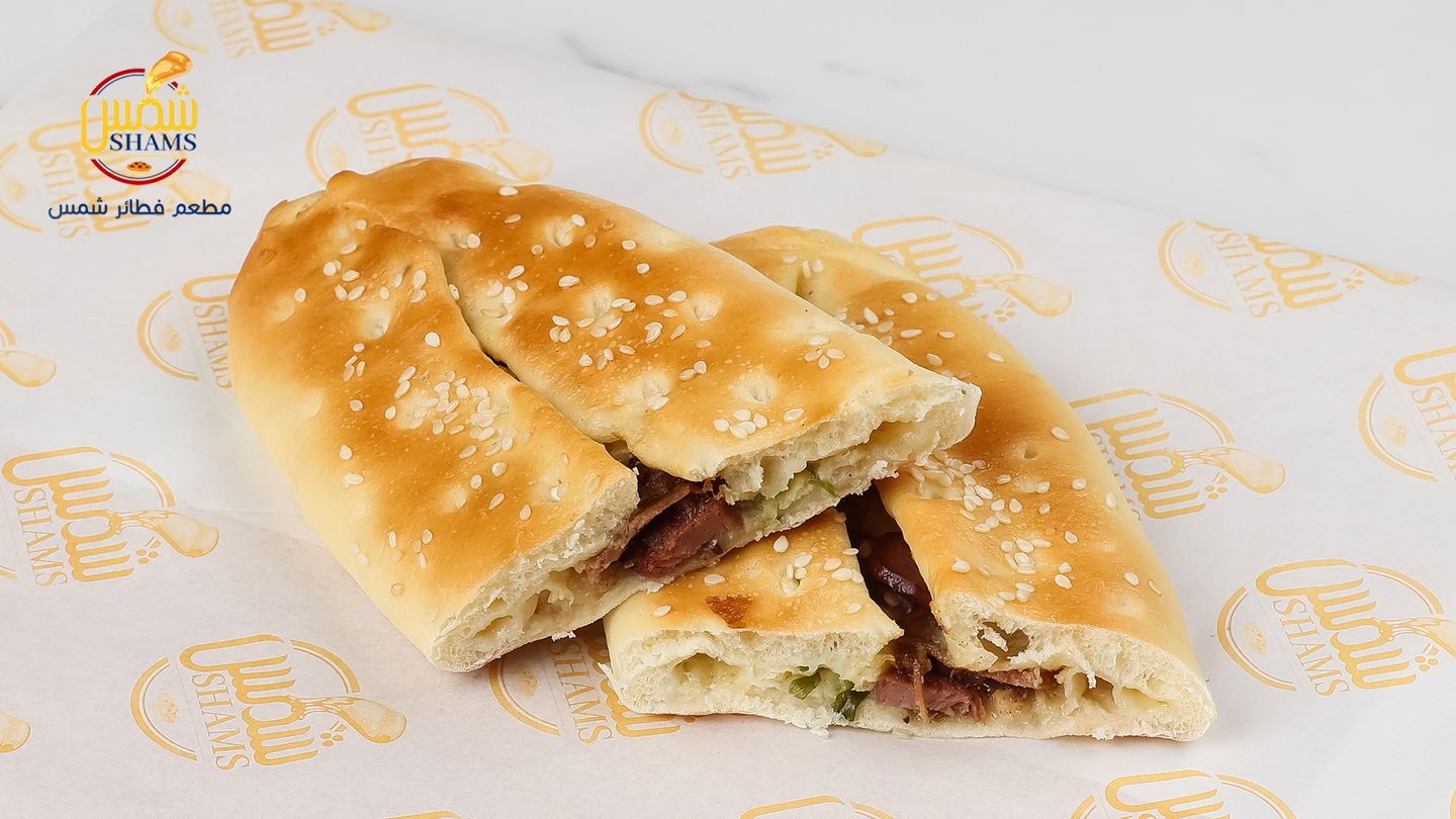 مرتديلا و كاتشب مع مايونيز
