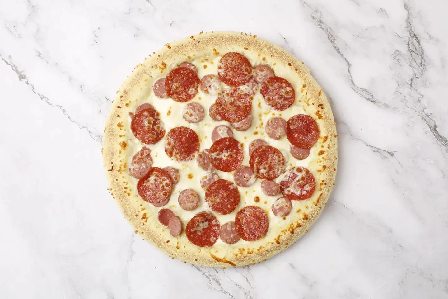 بيتزا بيبروني صغير