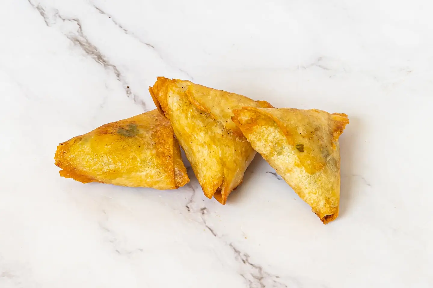 سمبوسه بر دجاج