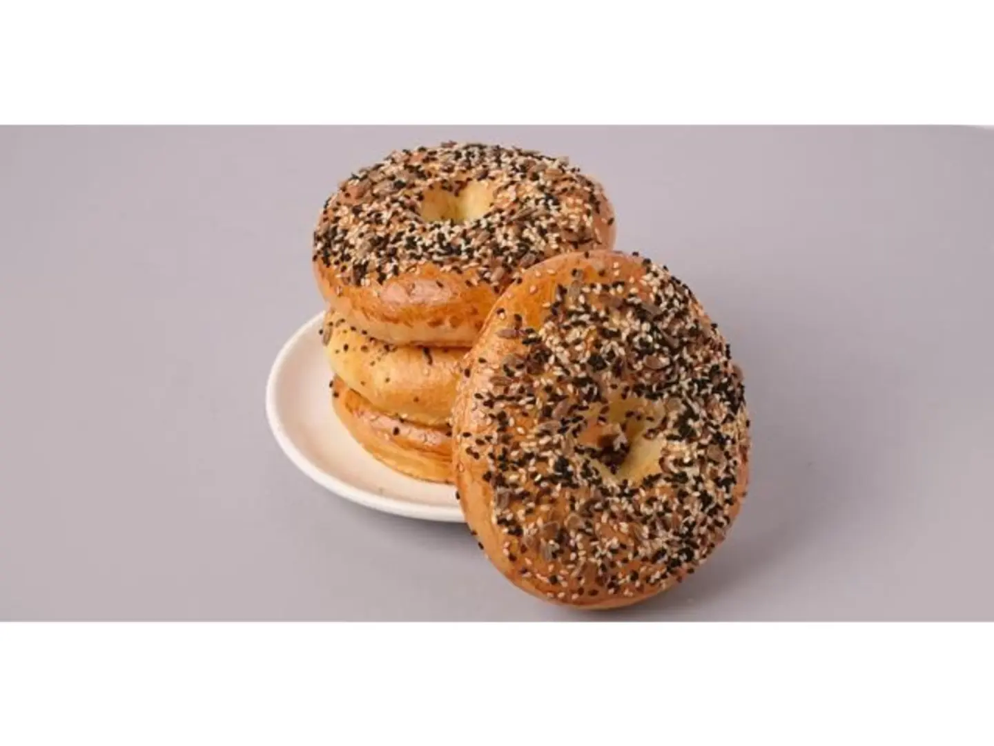 Seeds Bagel