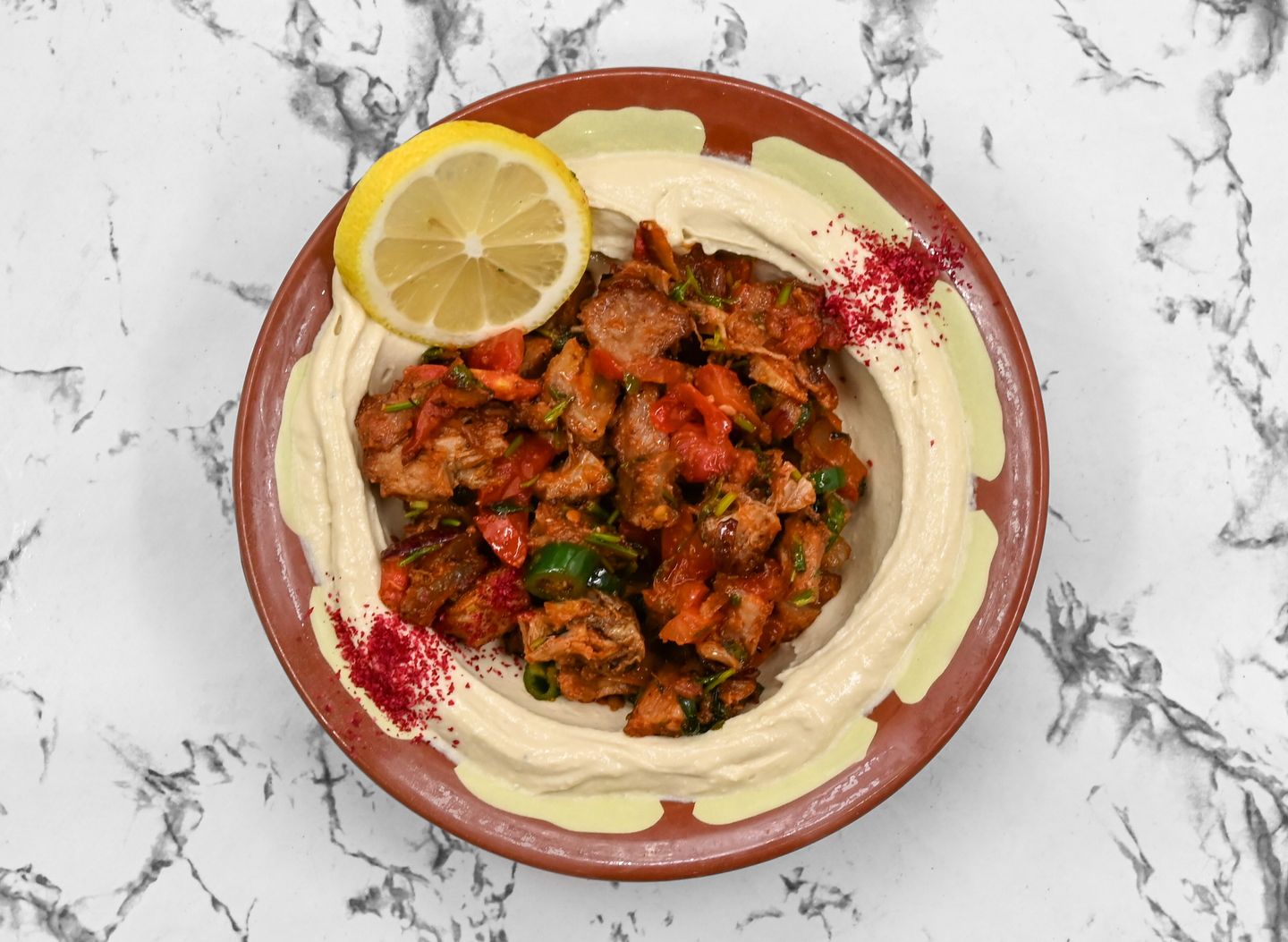 Hummus With Moqalqal Meat