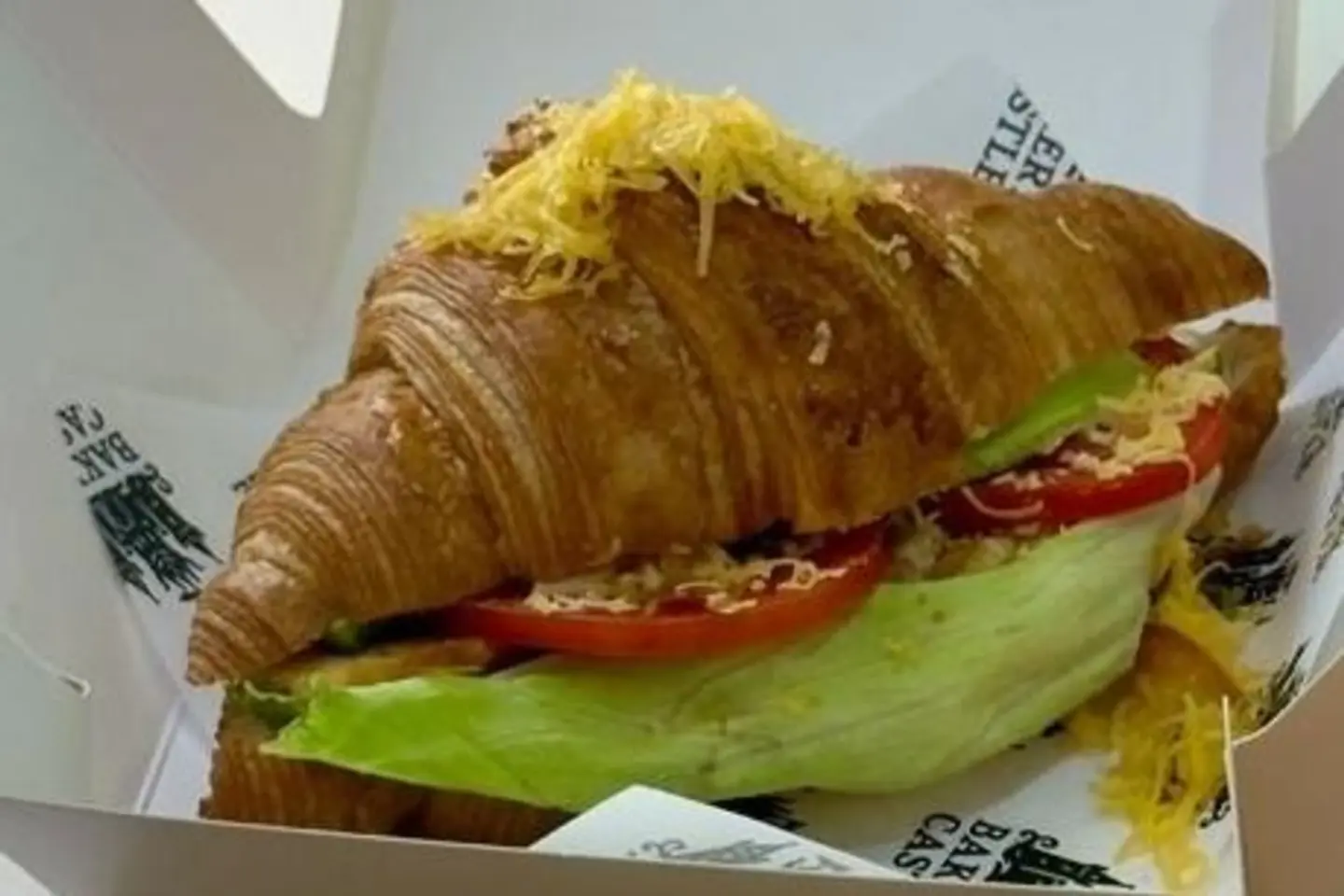 أفوكادو بيض