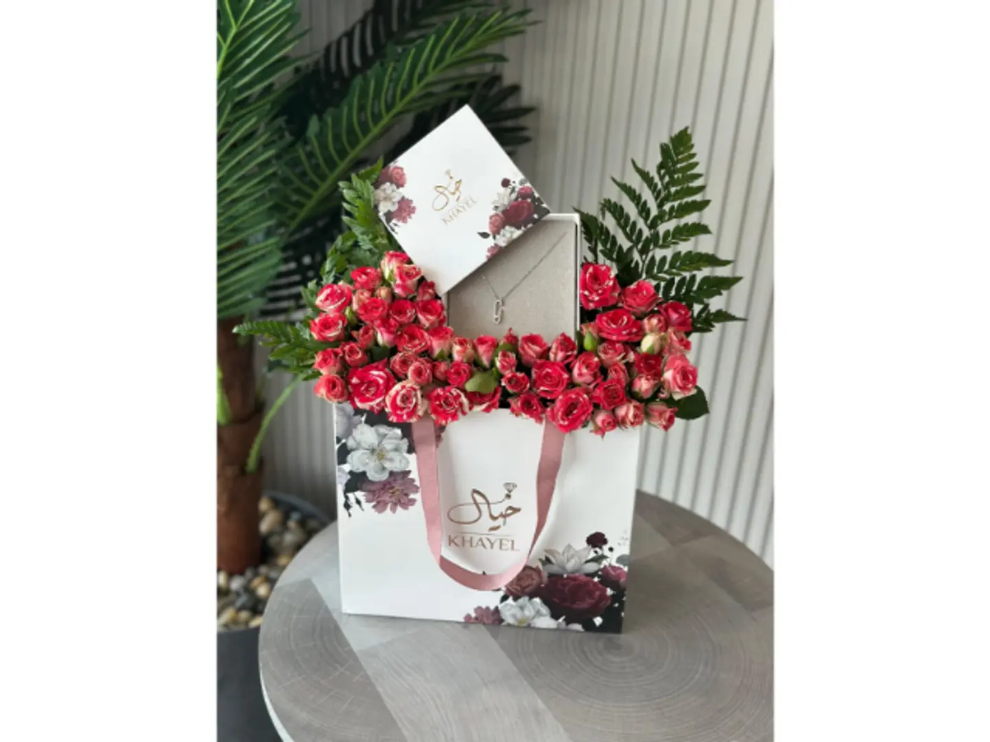 Fantasy Necklace Arrangement