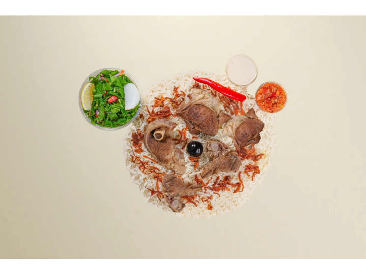 لحم تيس طازج مع رز بشاور في ٥