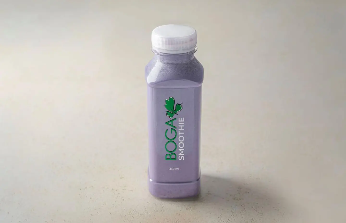 سموذي نسيم التوت المنعش مع الشوفان