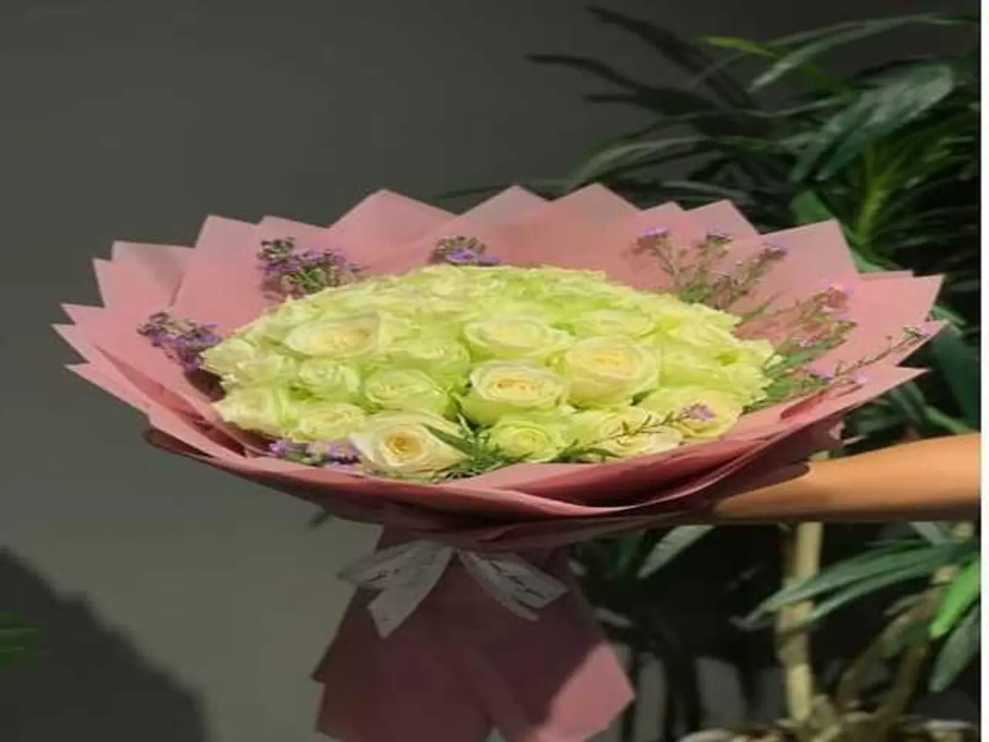 White Gouri Bouquet