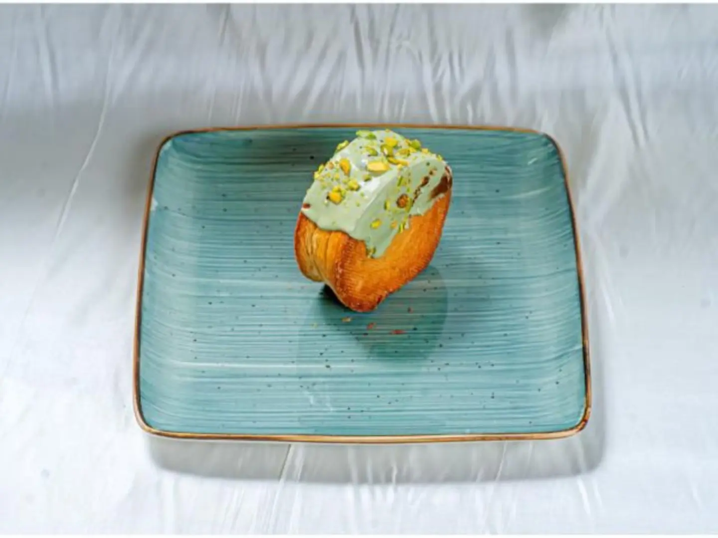 Pistachio Croissant Roll