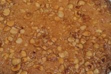 بسبوسه بالسمنه البلدي والمكسرات والبندق