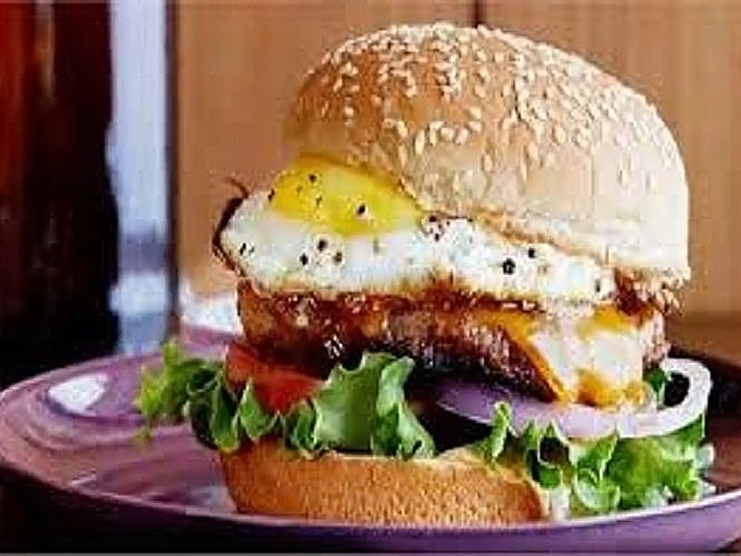 ساندوتش برجر دجاج سبيشل