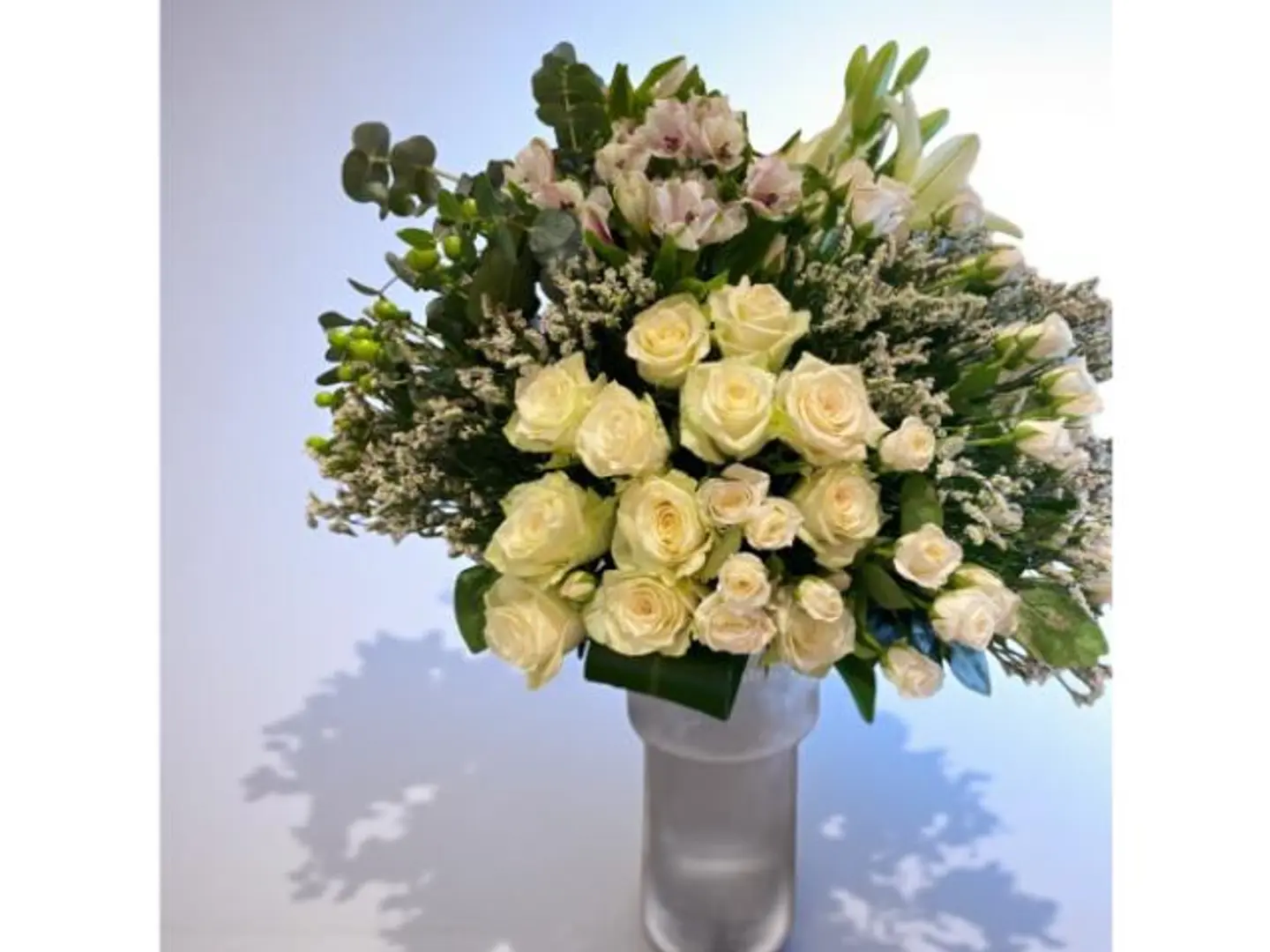 فازه ورد سلام ابيض