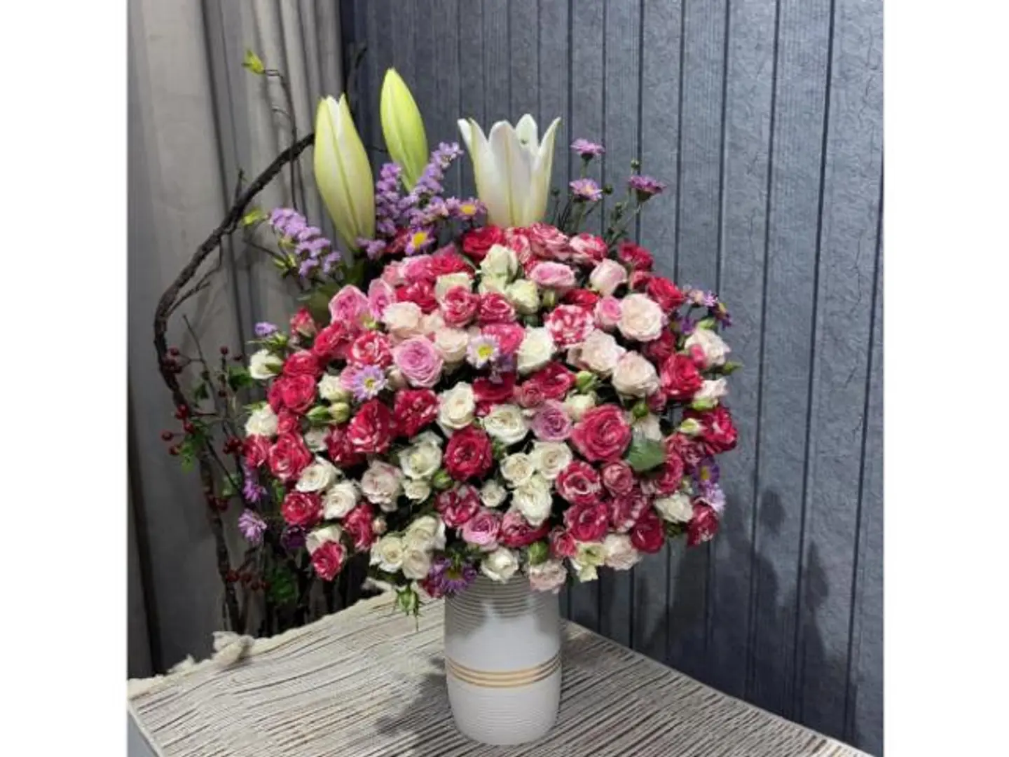 Win Pink And White Shades In An Elegant Win