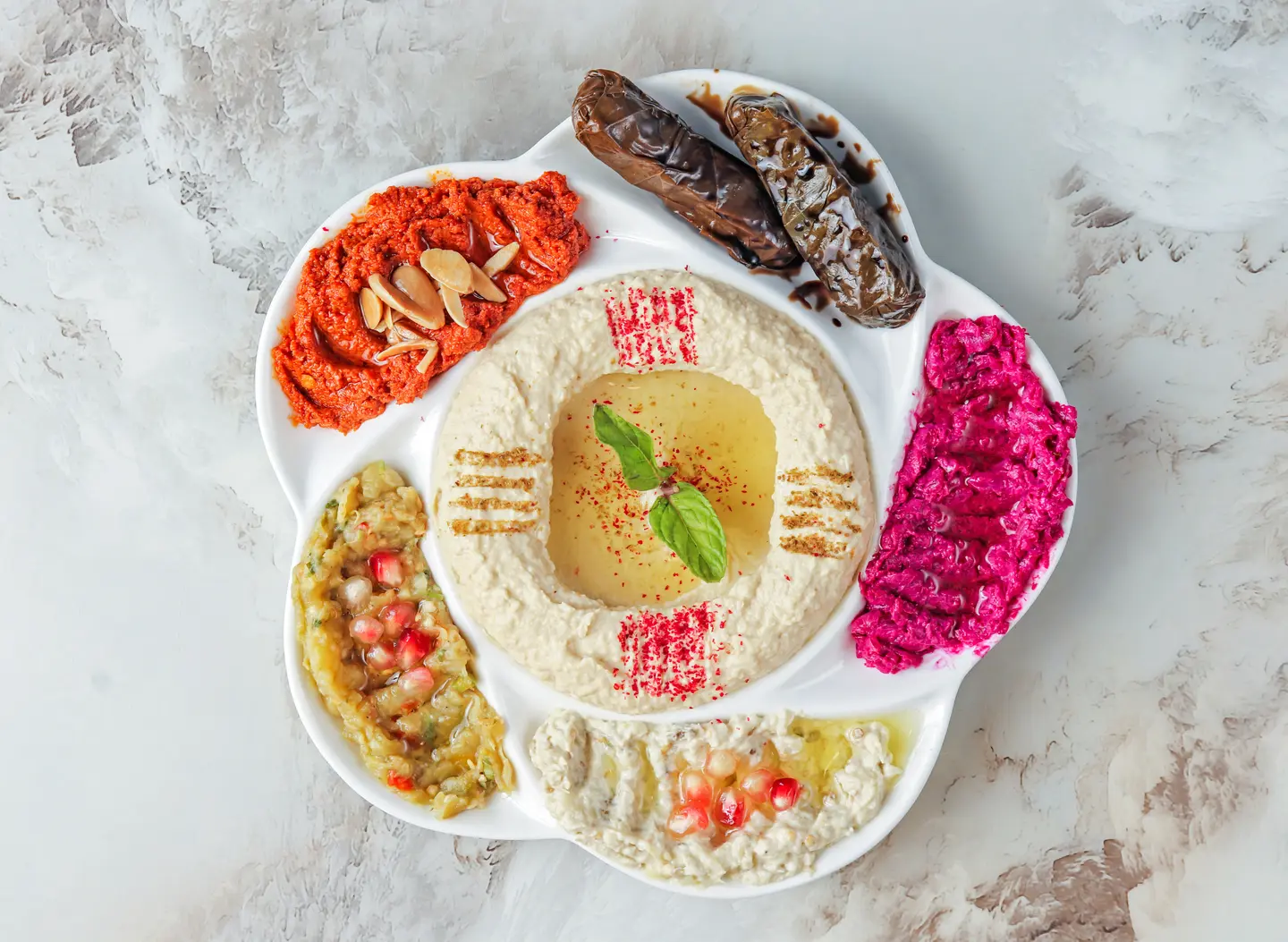 مقبلات مشكل صغير