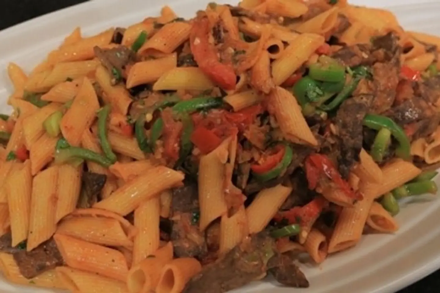 مكرونة بالكبده