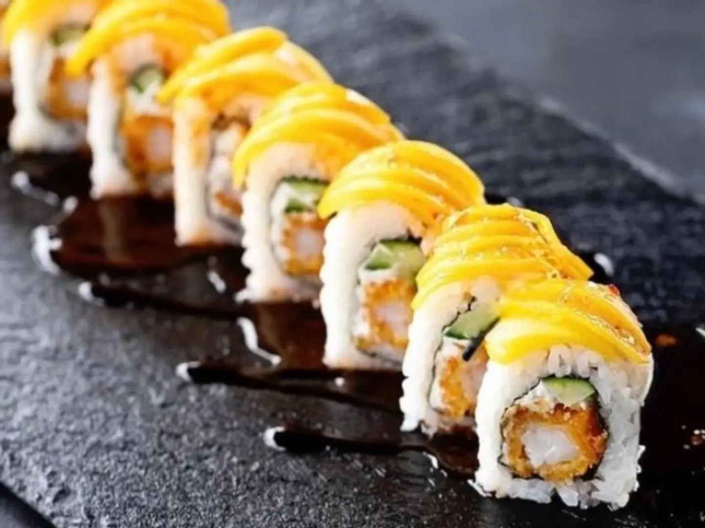 سوشي المانجو خضار