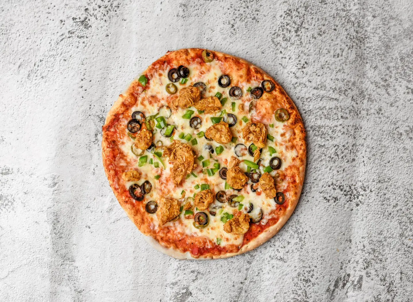 ‏بيتزا دجاج