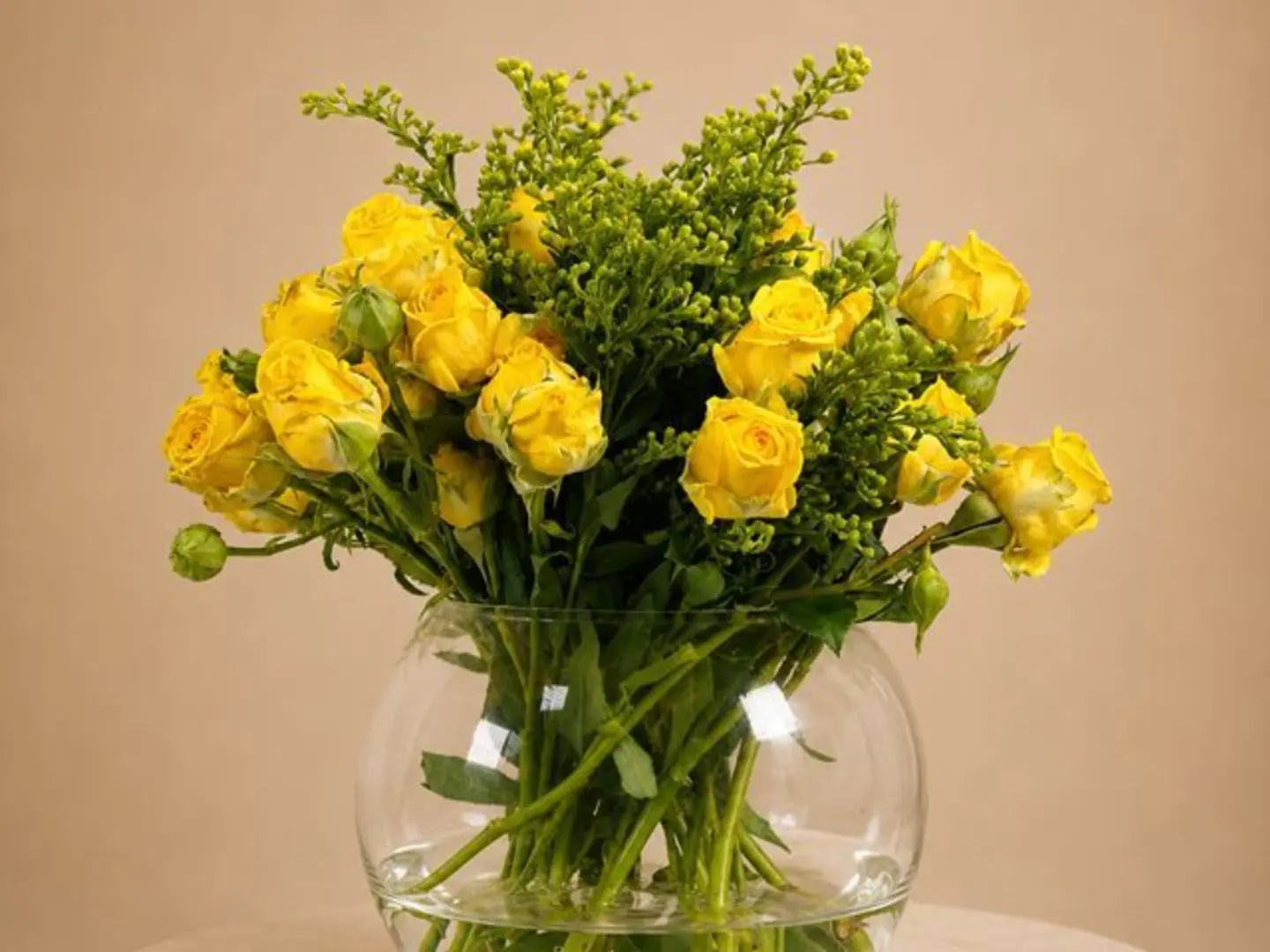 Baby Rose And Solidago Tender Vase