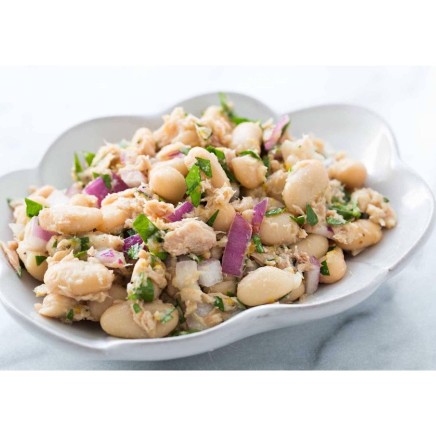 فاصوليا  مع تونة
