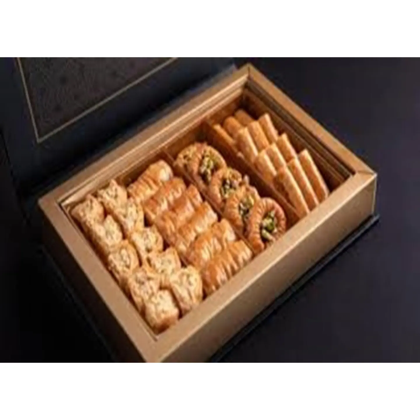 Box Sadafa Baklava With Pistachio