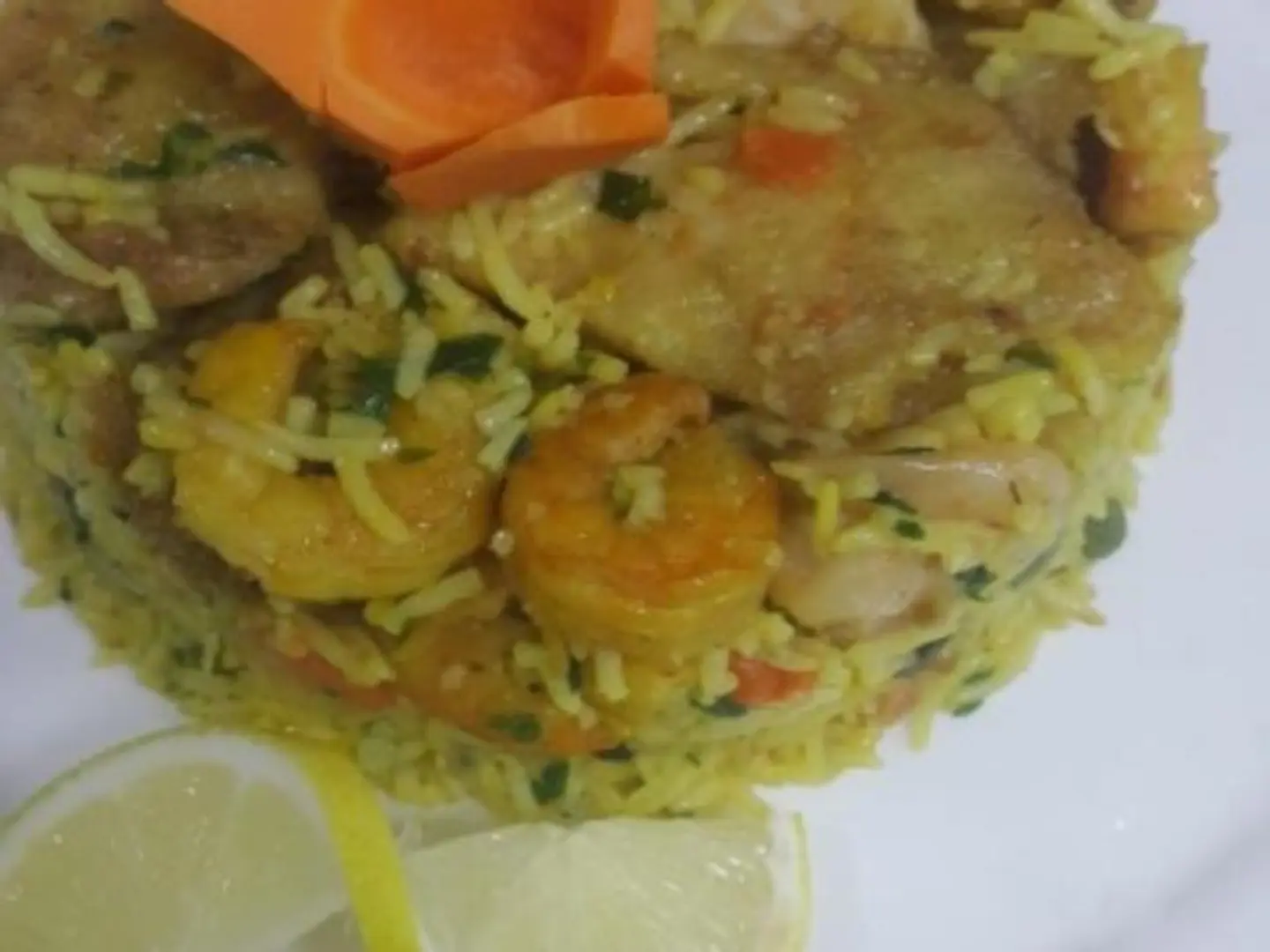 ارز النابلسي سمك مع جمبري