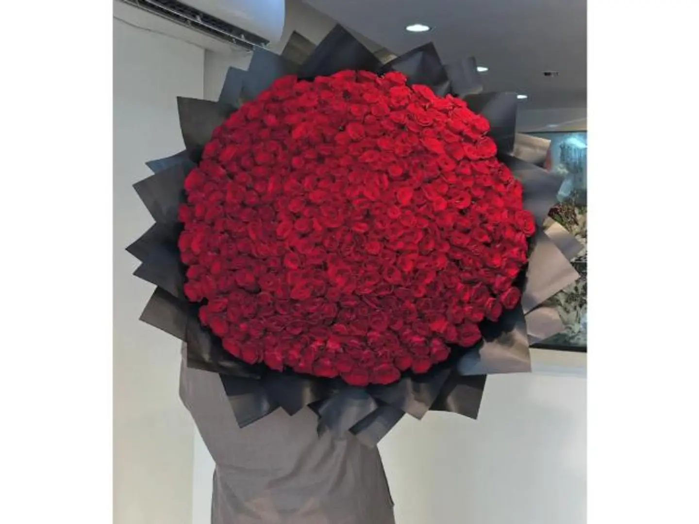 Giant Bouquet 2