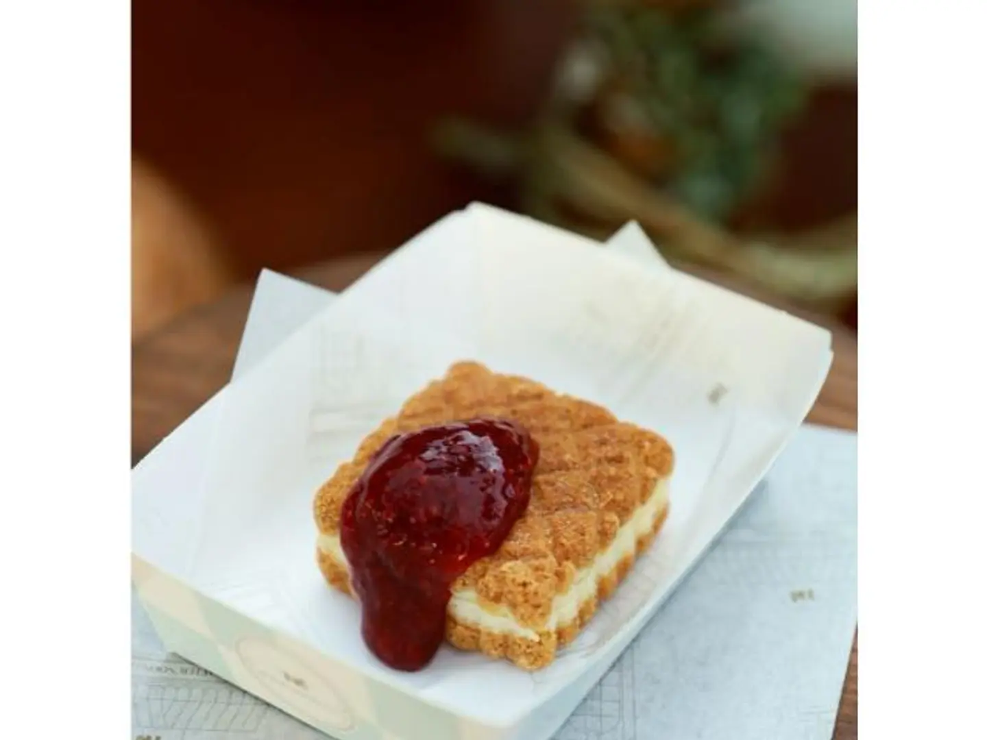 Berry Cheesecake Sandwich