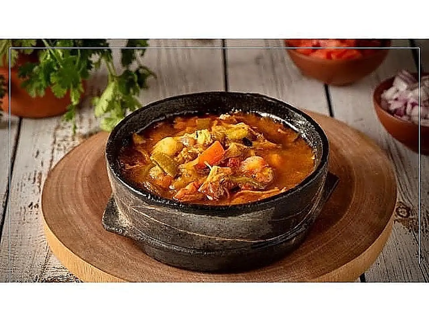 عقدة دجاج بطاطس ربع