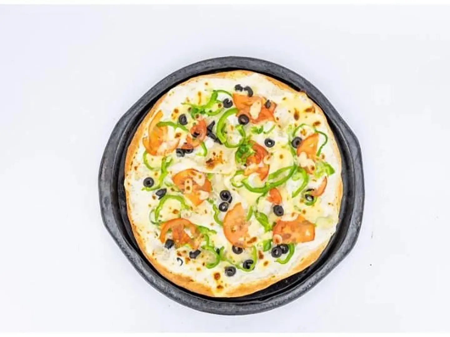 Spicy Cheese And Vegetable Pizza
