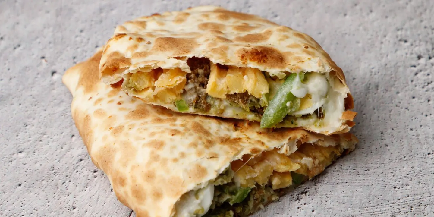 فلافل فطيره مع البيض