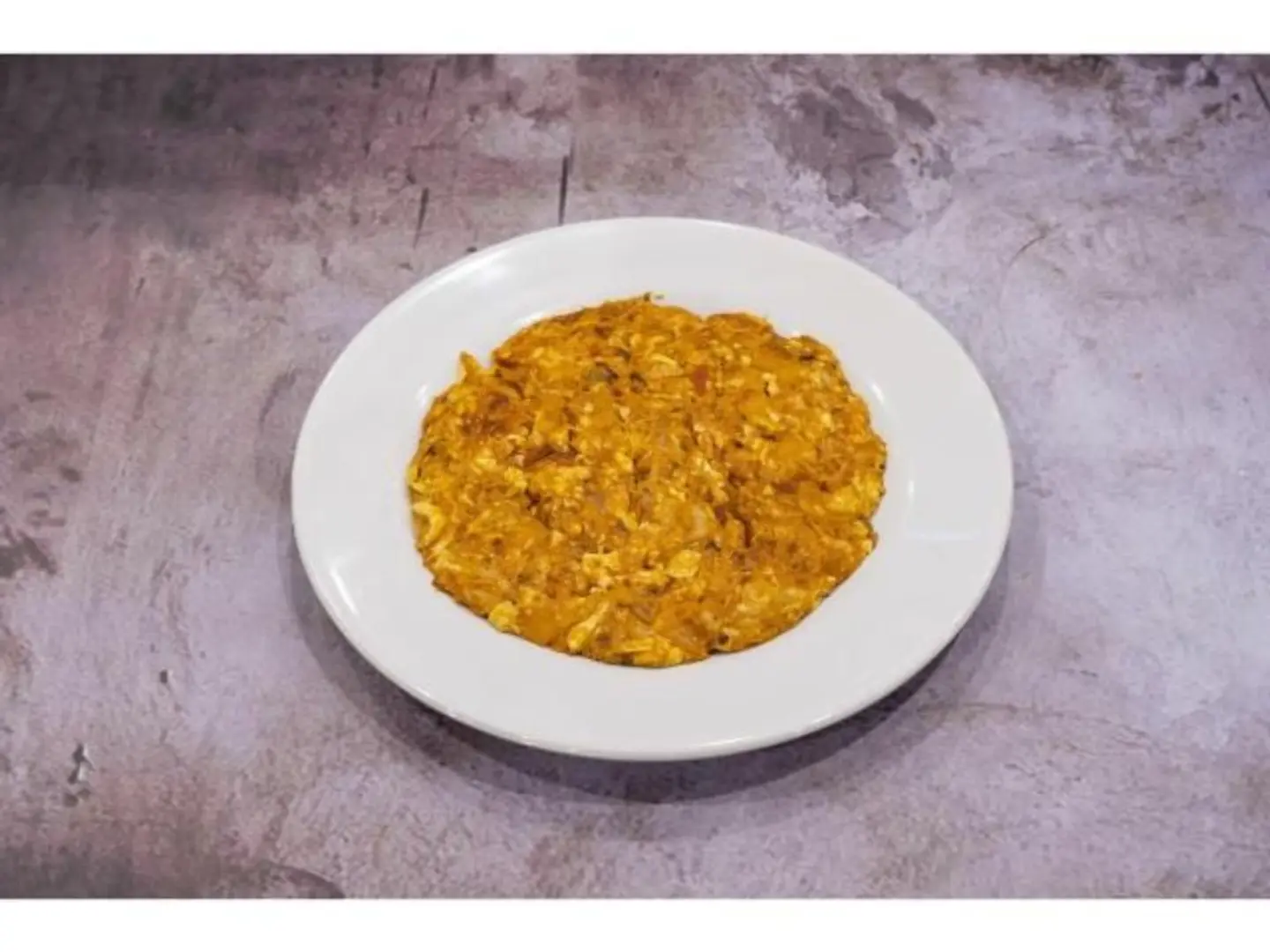 طبق فول طاوة بالتونة