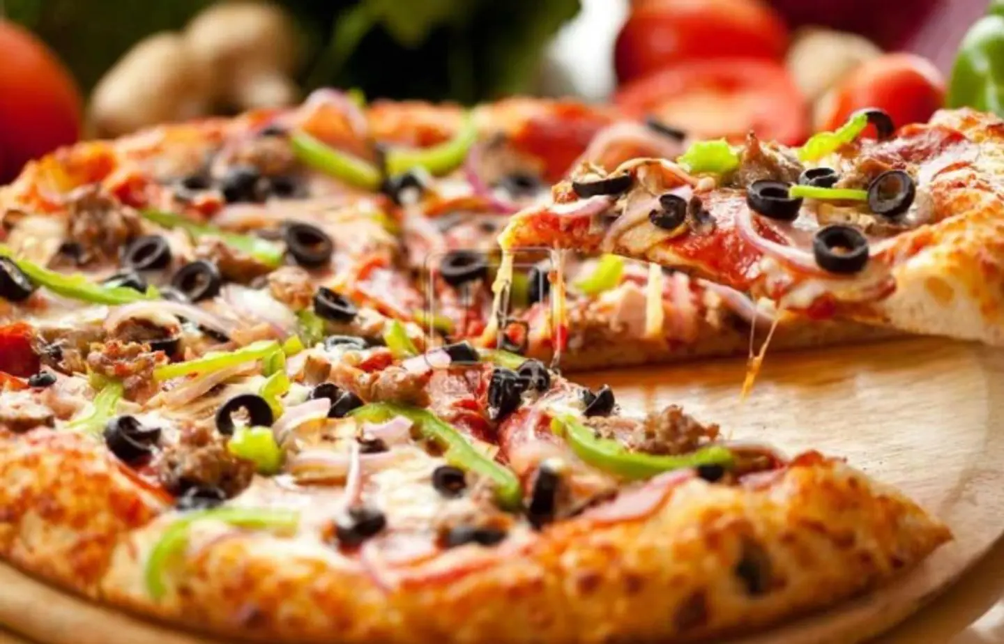 بيتزا كبيرة