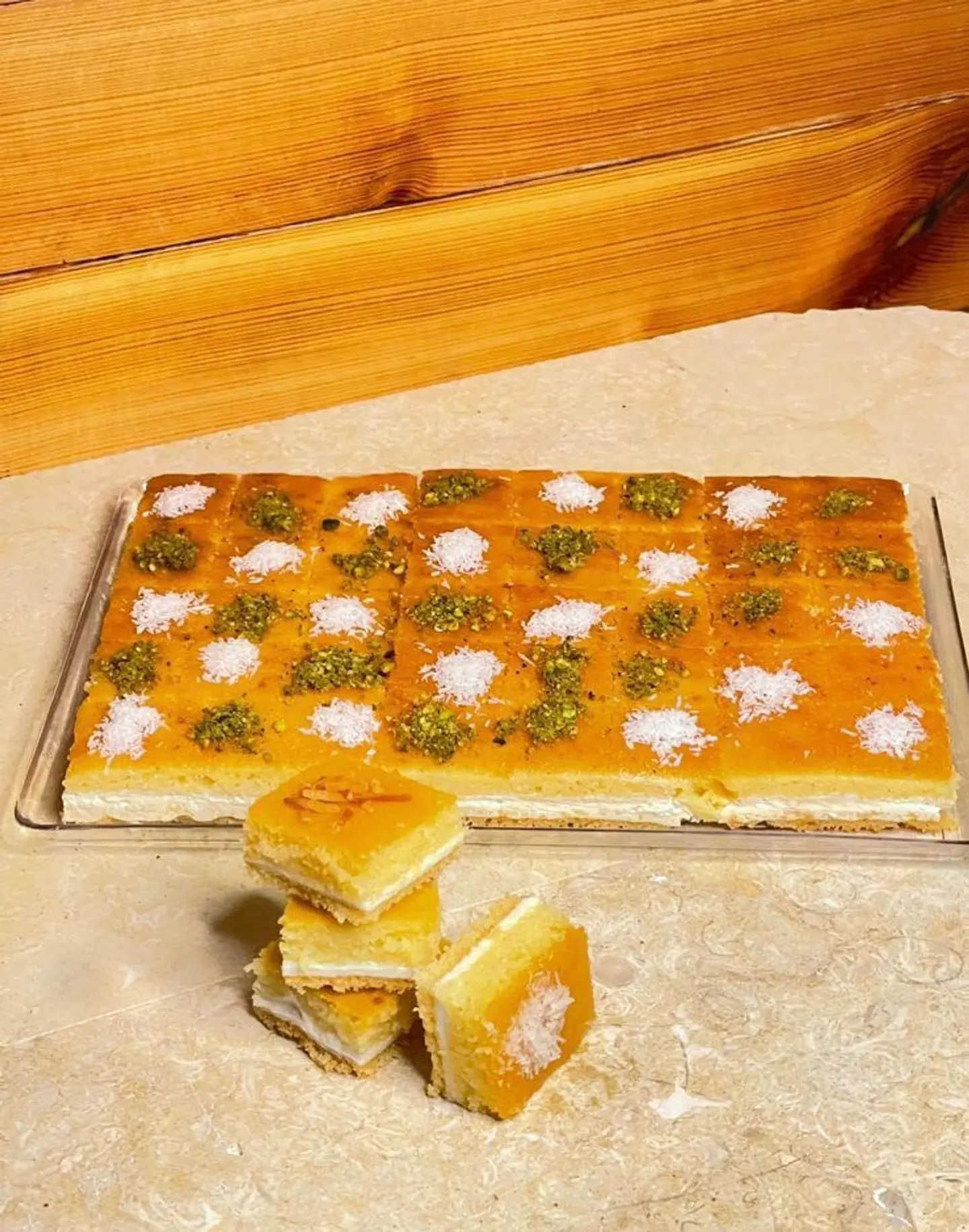 بسبوسة قشطة