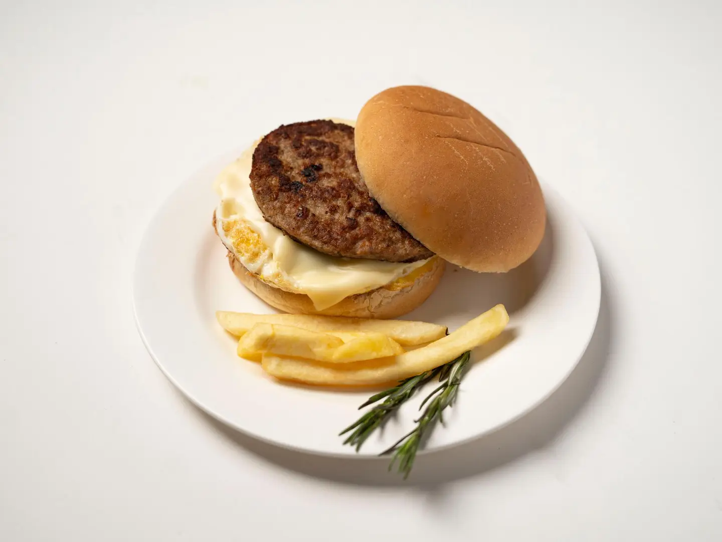 Deluxe Beef Burger