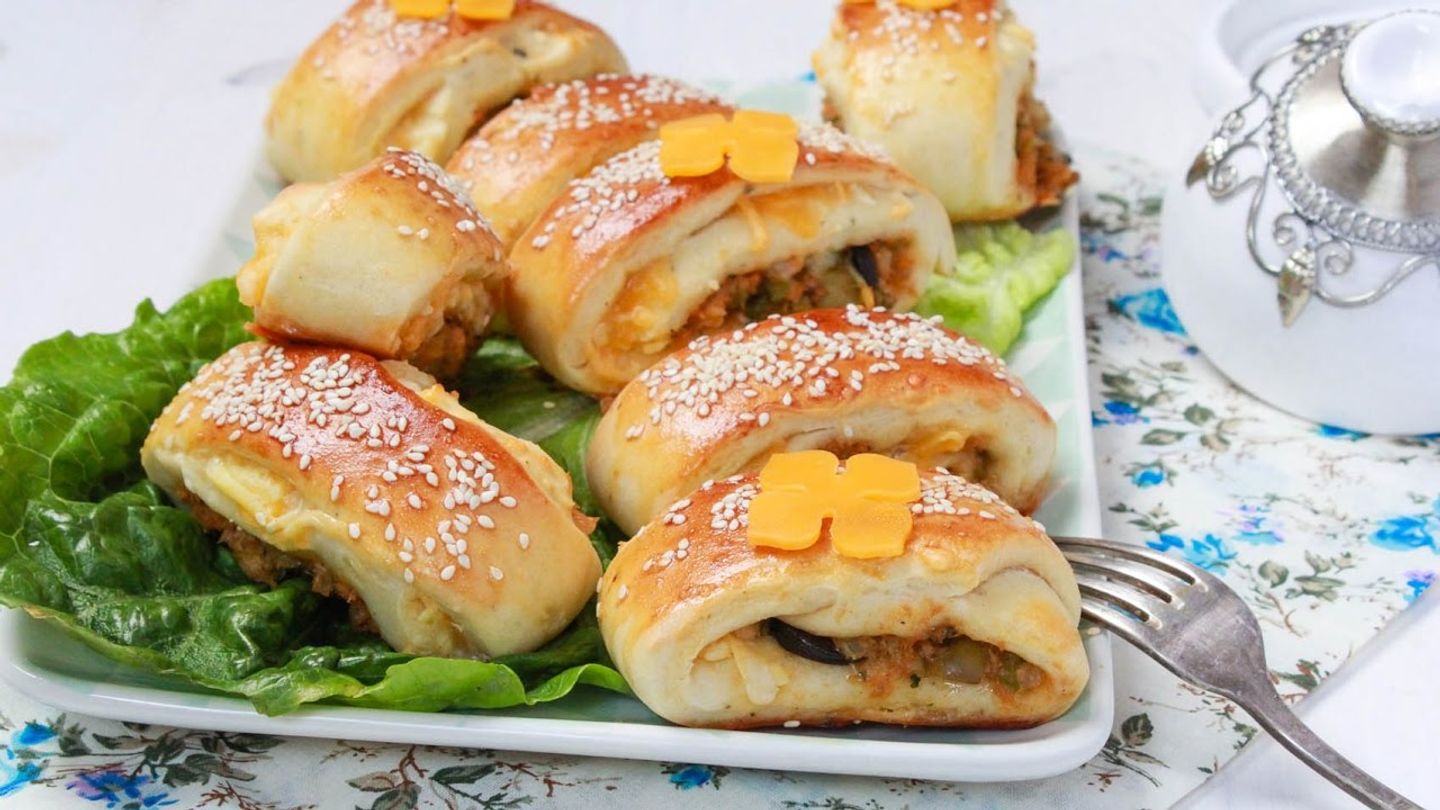 فطيرة تونة وجبنة