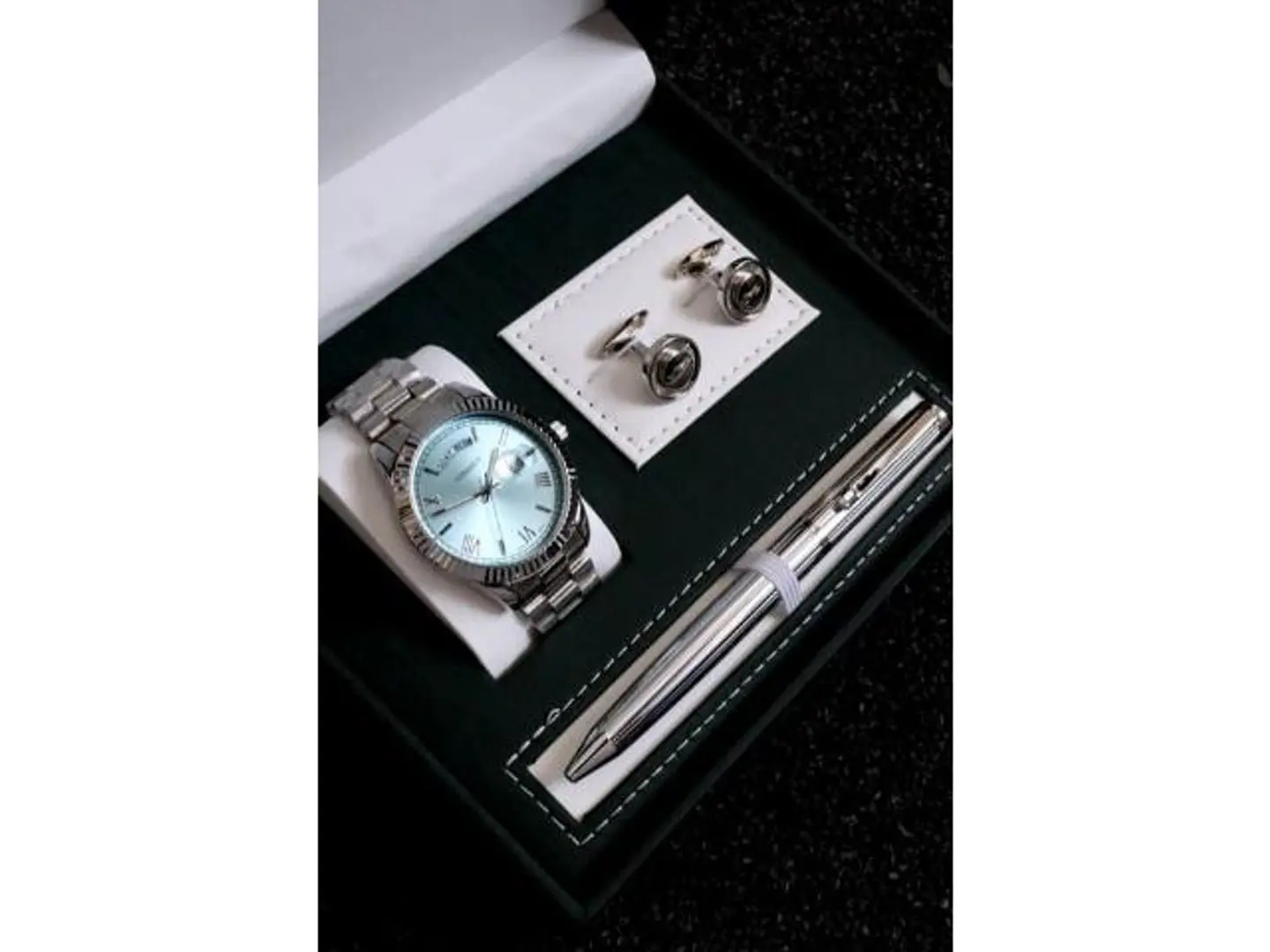 Luxury Men's Gift Set A Symbol Of Heritage And Excellence14