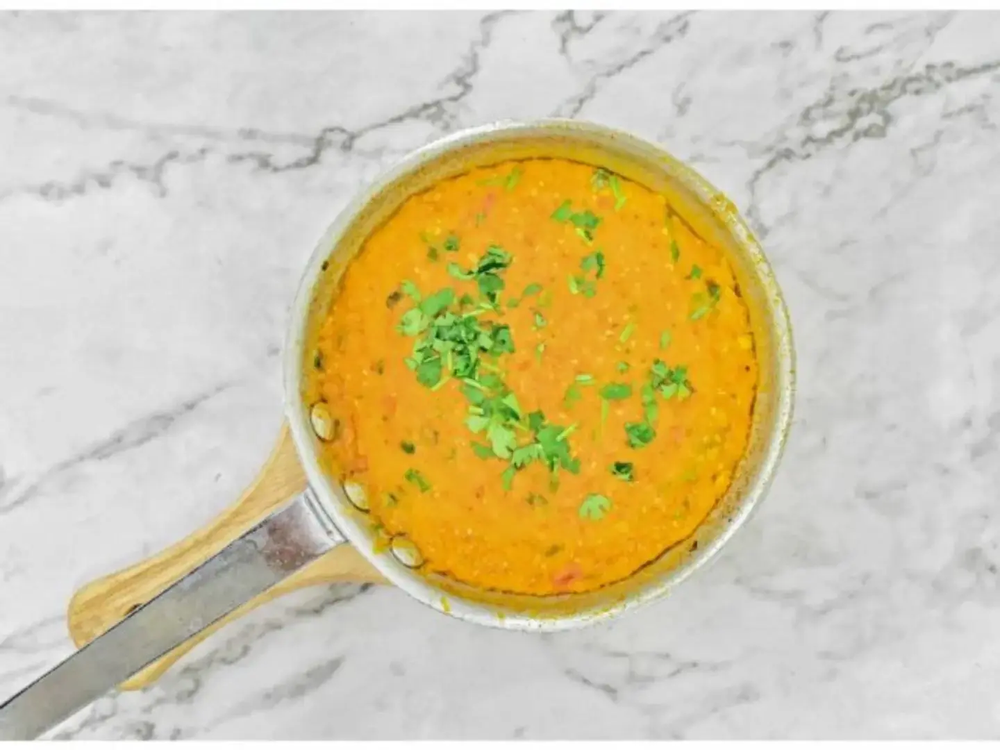 فول مع العدس