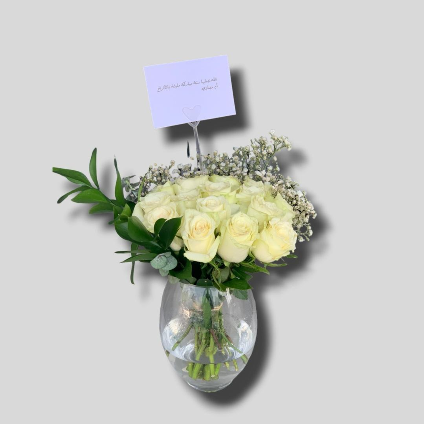 فازة ورد ابيض