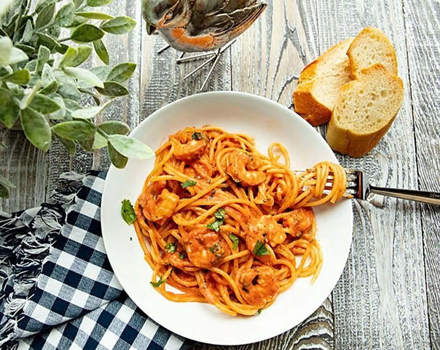 Shrimp Pasta With White Sauce
