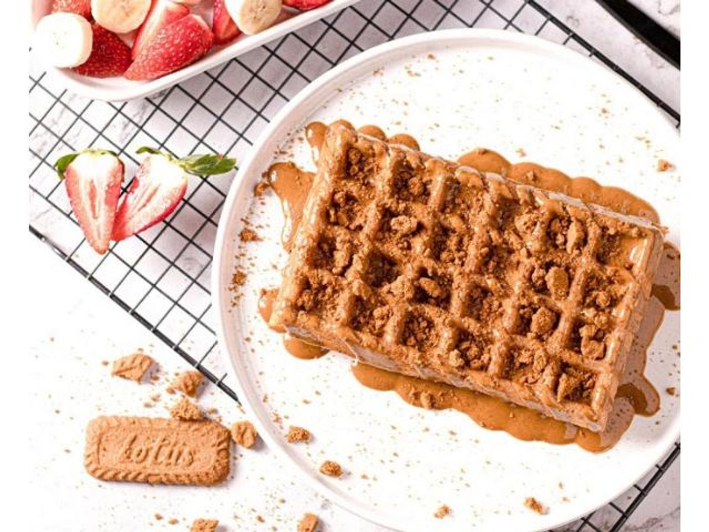 Waffle Sandwich Lotus With Fruits