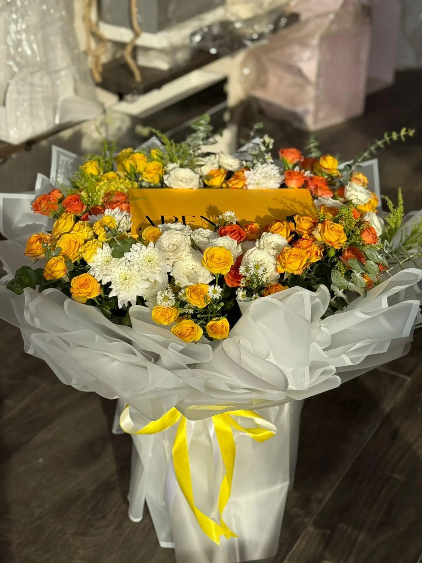 Bouquet Of Roses With Chocolate2