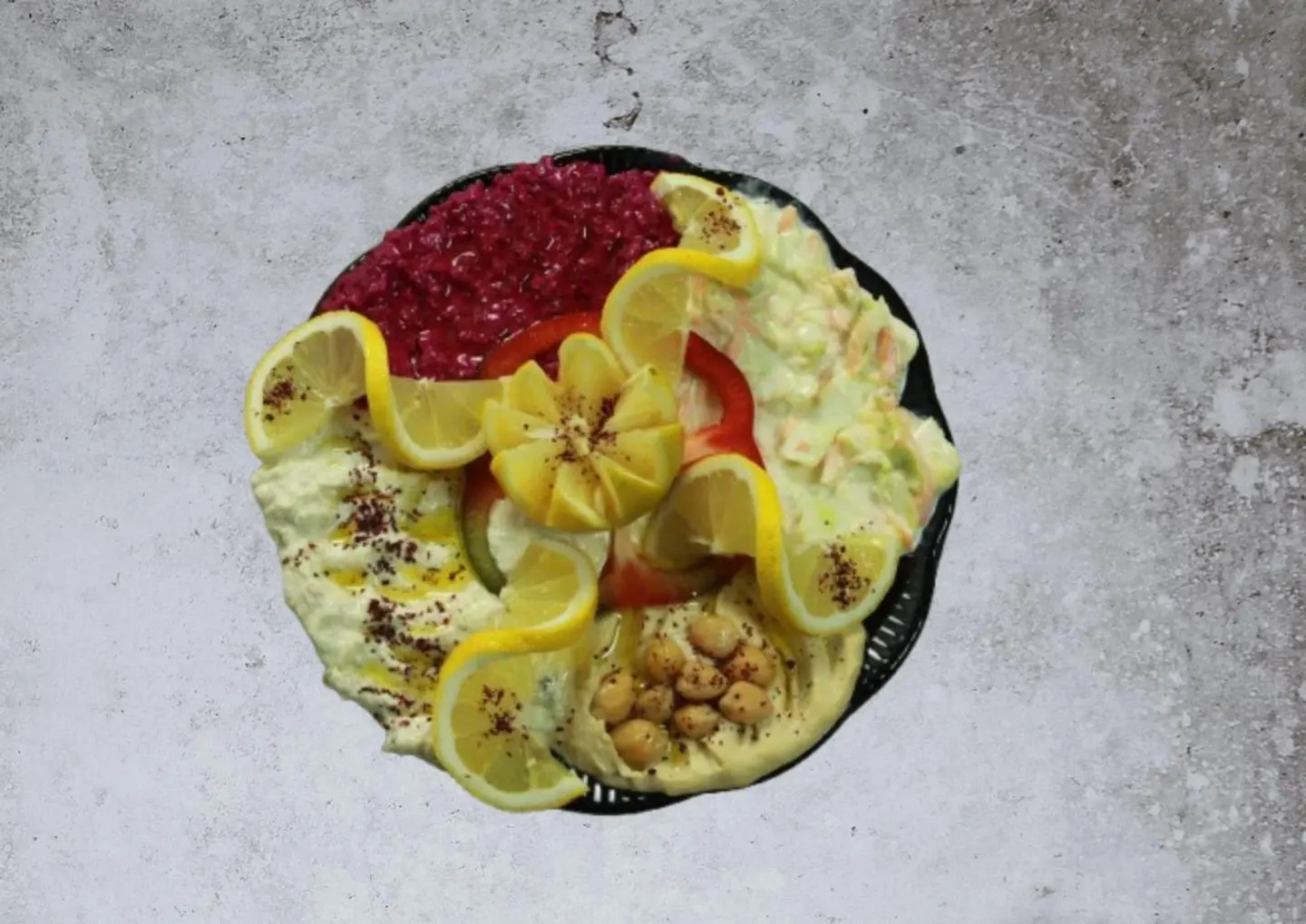 صحن مقبلات كبير