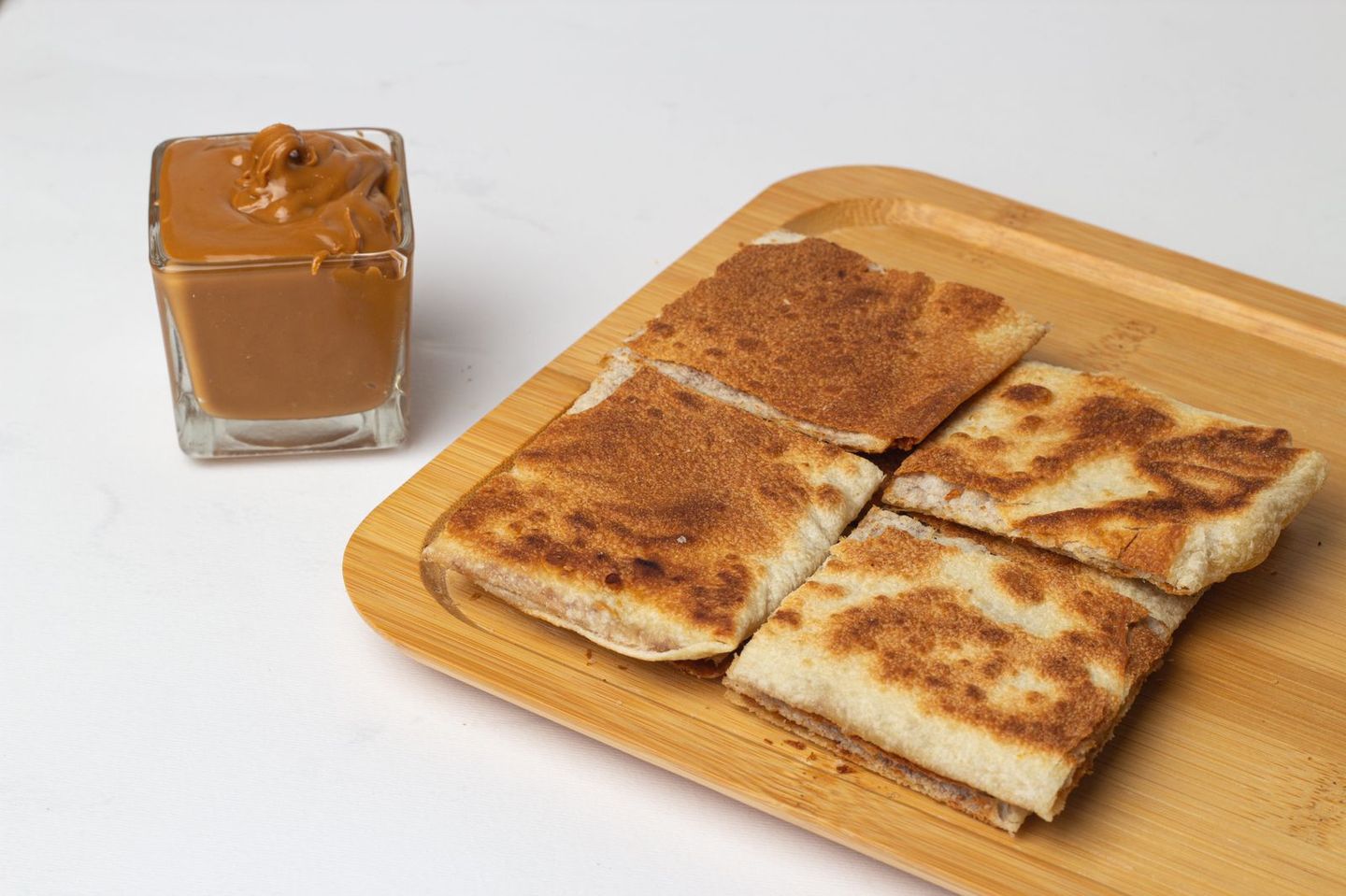 لوتس