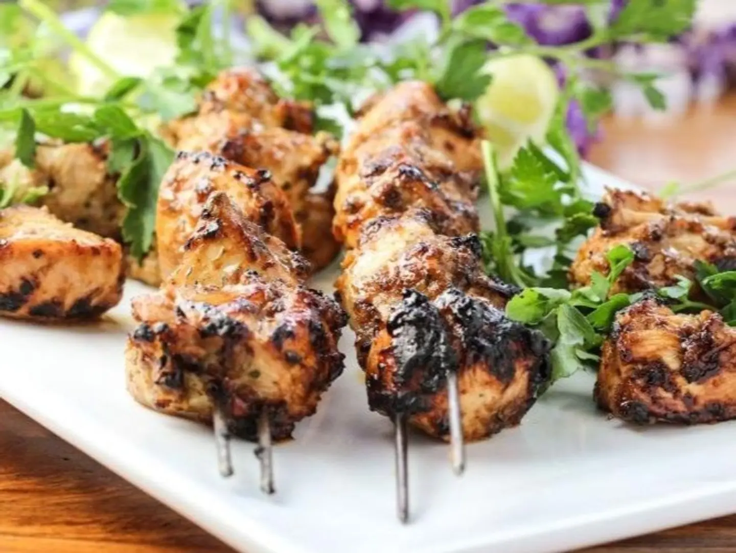 نفر شيش طاووق