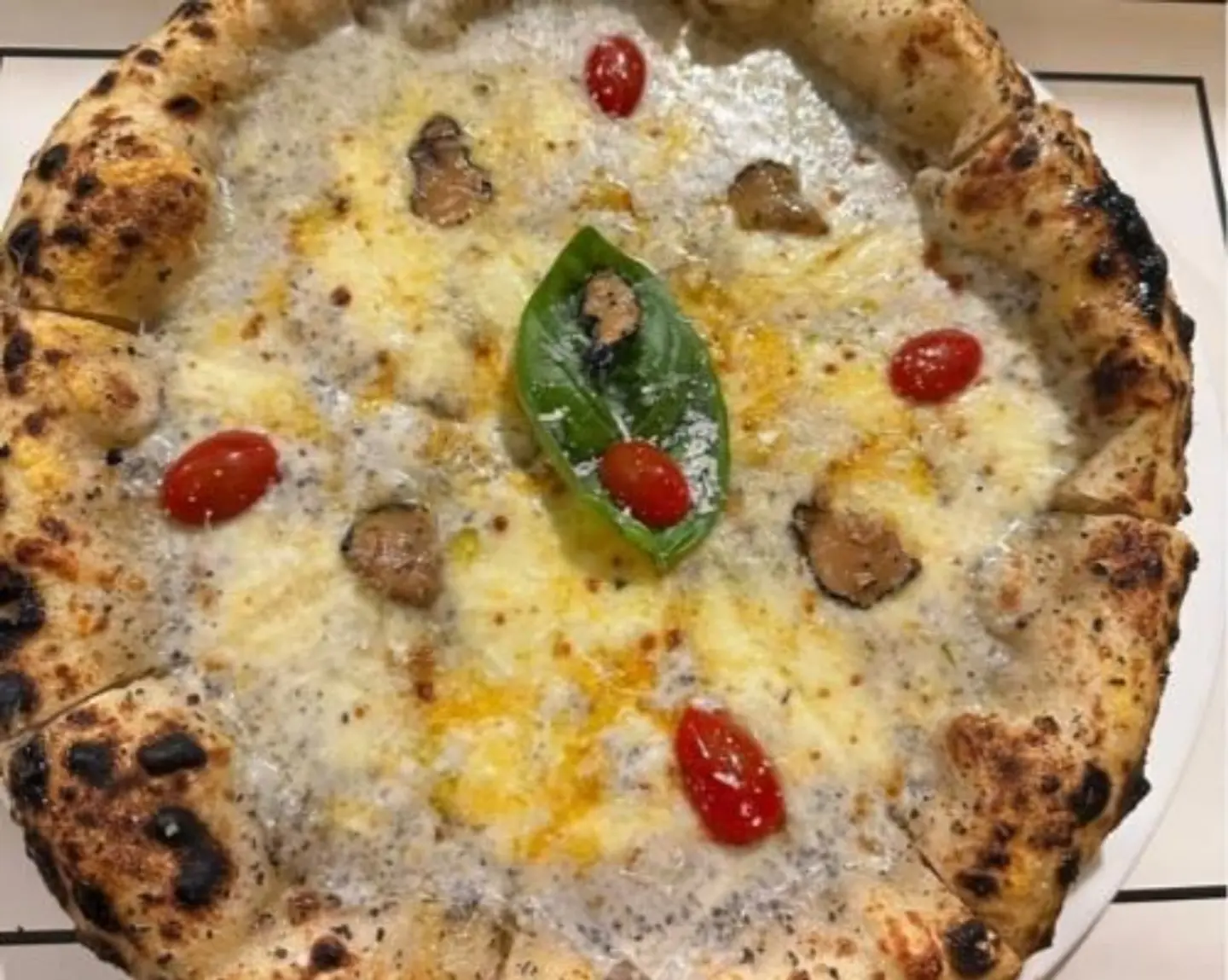 Quattro Formag Pizza