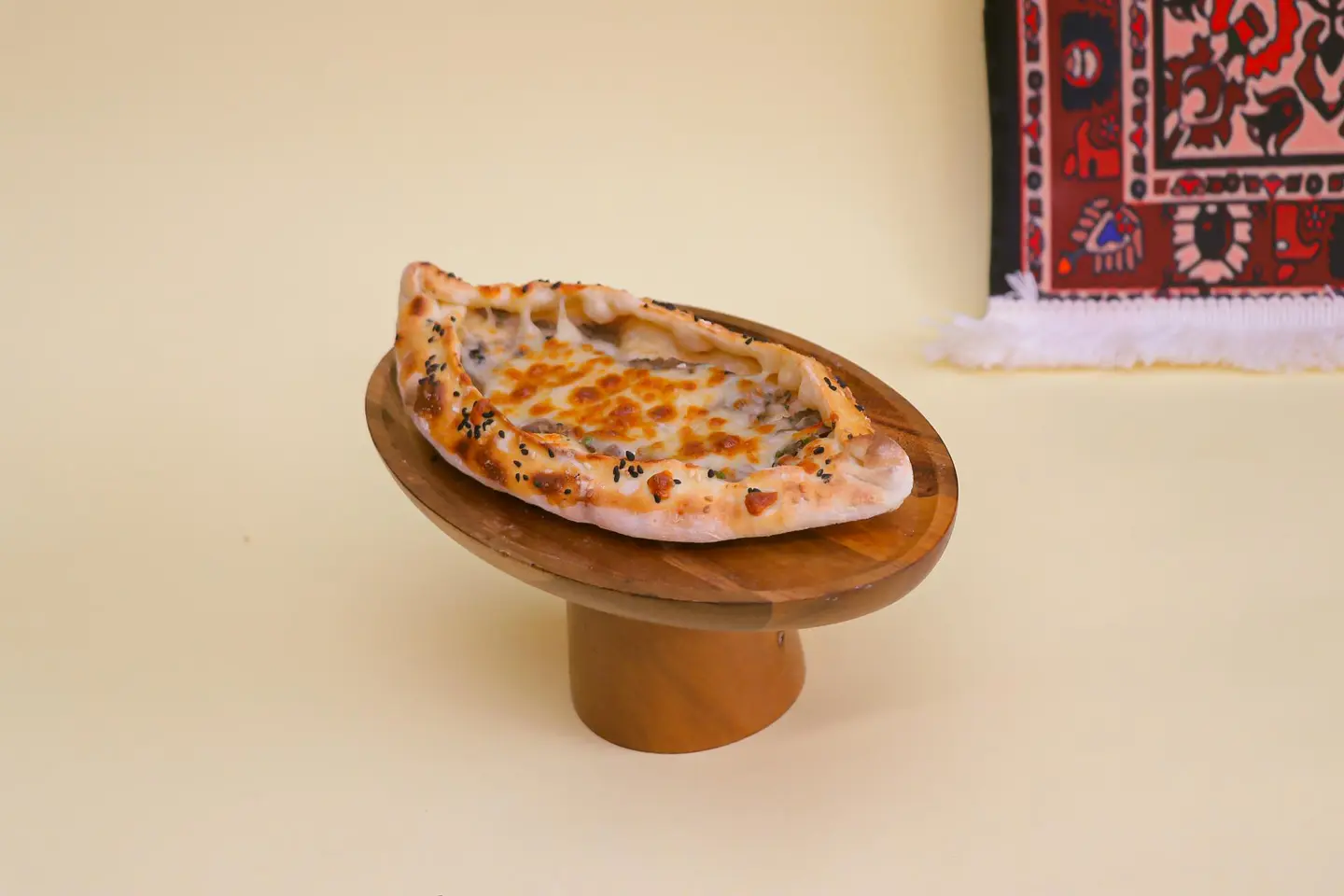 لحم بعجين قشقوان