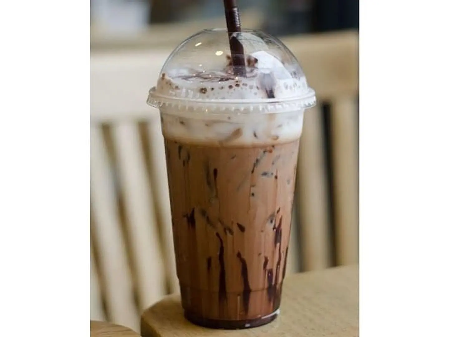 ايس شيكن وايت موكا