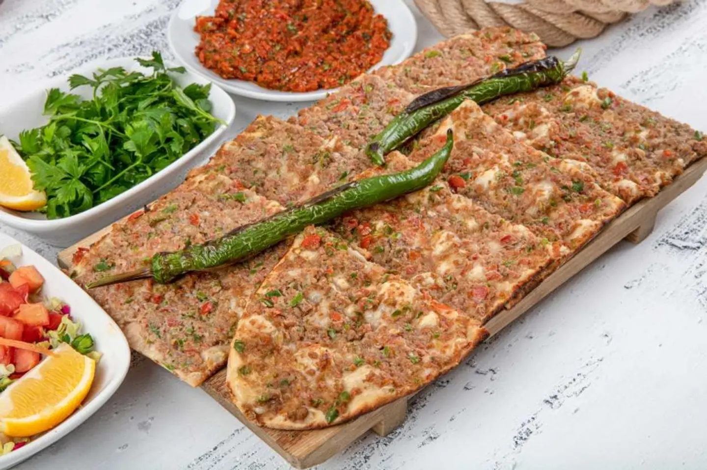 كونيا لحم