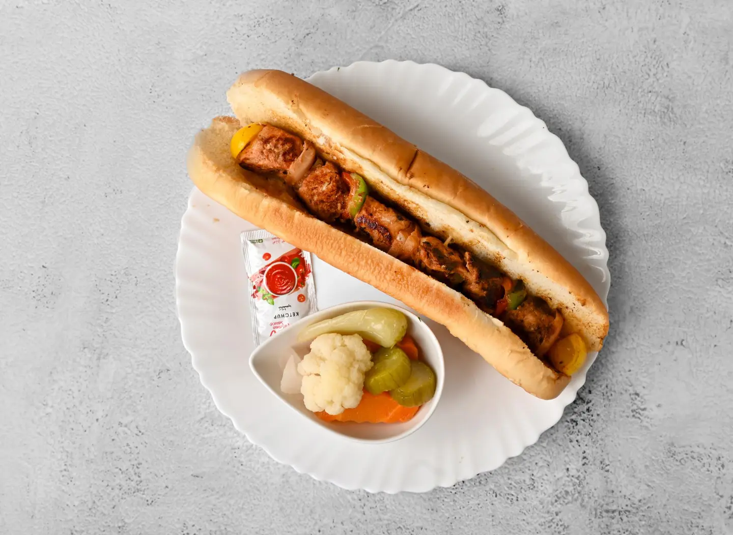 ساندوتش شيش طاووق