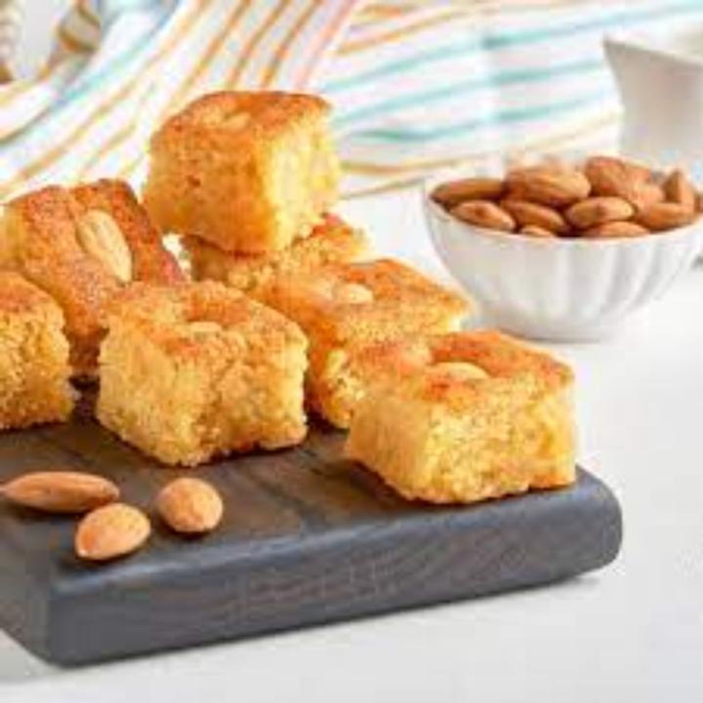 بسبوسة لوز