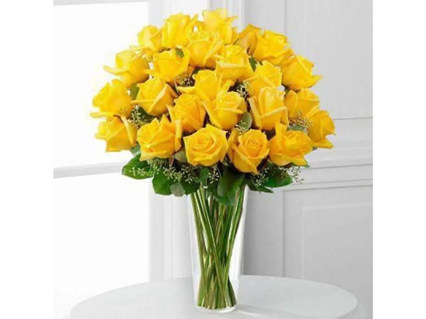 Natural Yellow Rose Vase
