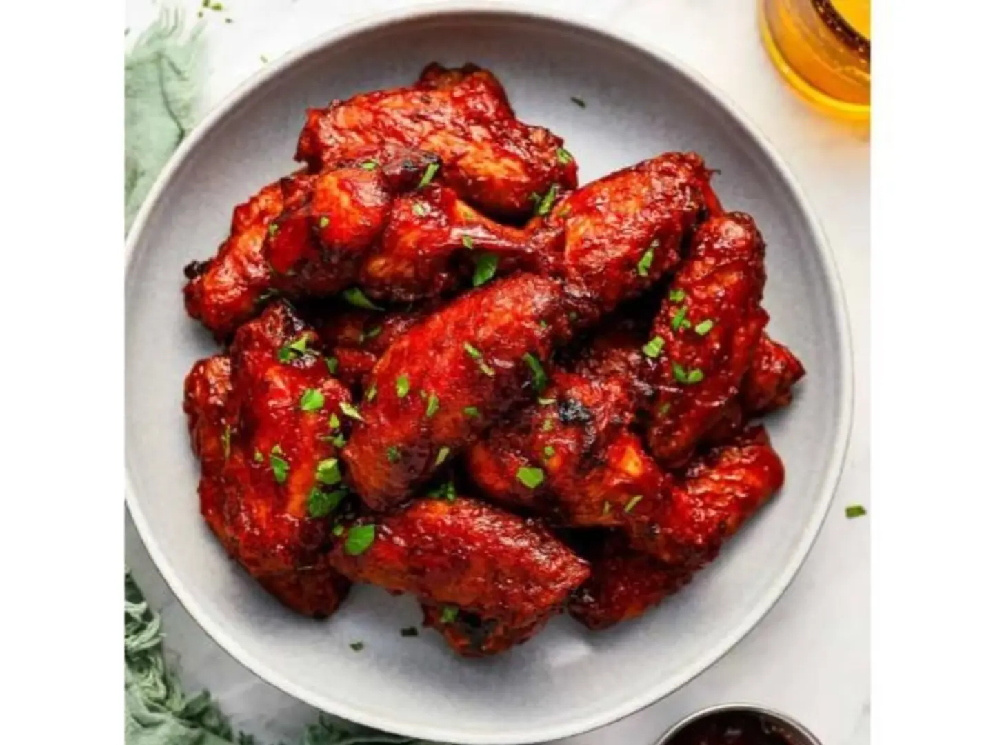 أجنحة الدجاج المشوية بالباربكيو